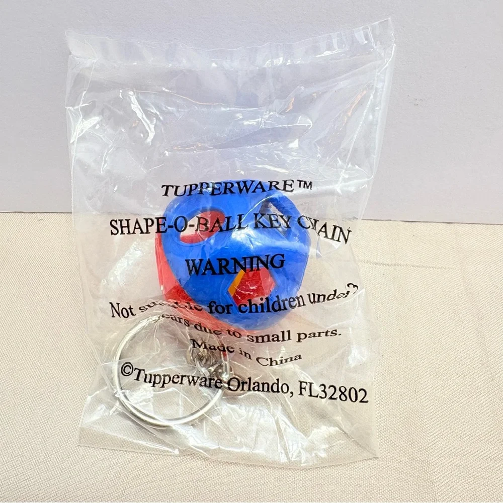 Tupperware Famous Shape o Ball Red and Blue Toy KEYCHAIN